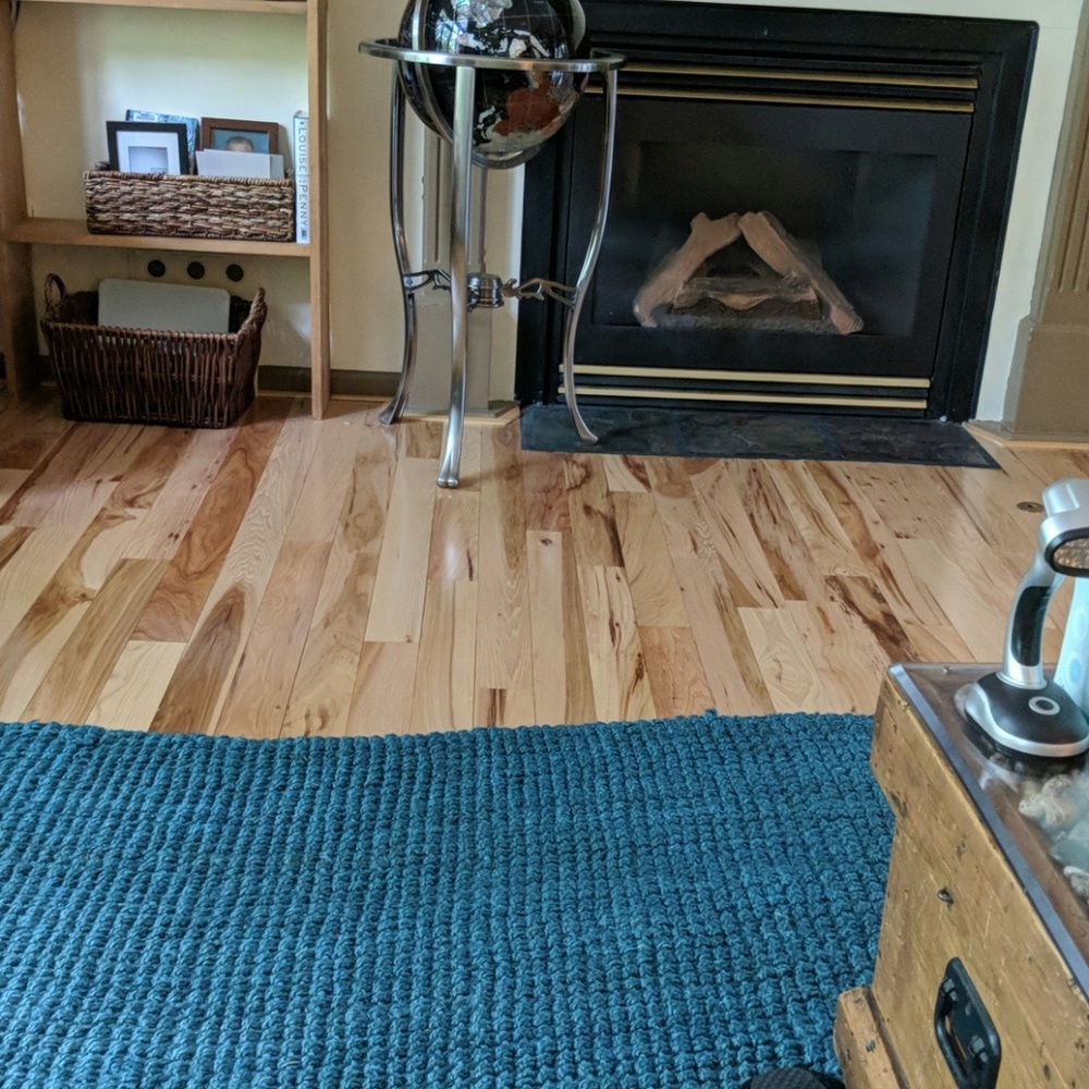 Top - Picture 2 of 2